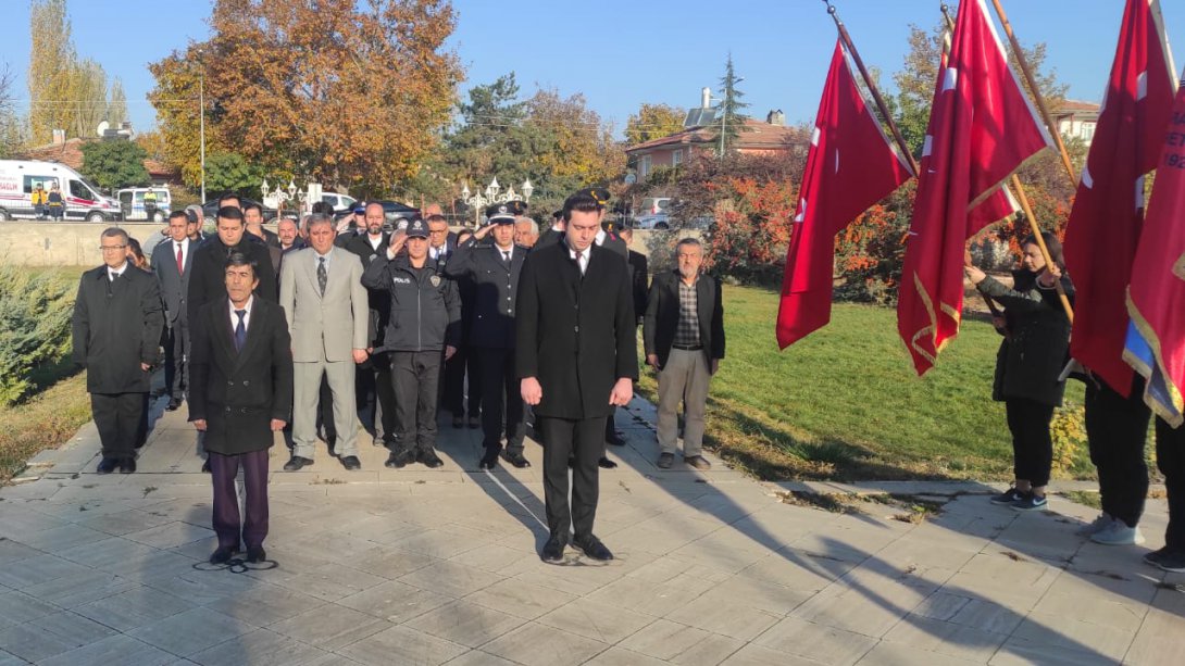 10 Kasım Atatürk'ü Anma Programı Çelenk Sunma Töreni